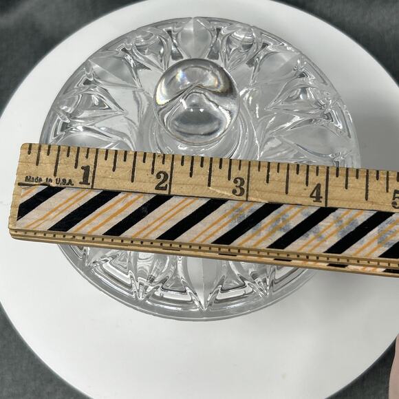 Vintage Cut Crystal Candy Dish Clear Glass Bonbonniere Leaf Pattern Lidded Bowl - Picture 6 of 6